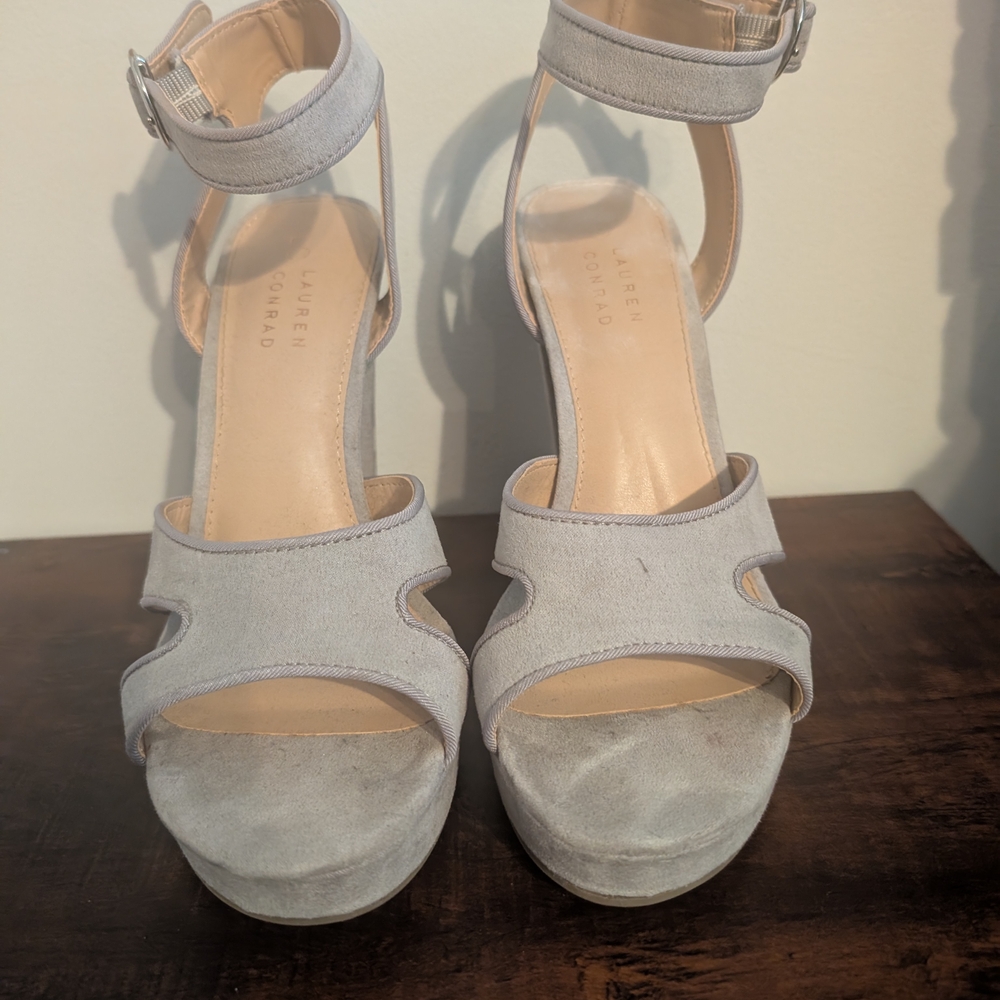 LC Lauren Conrad Gray Platform Sandals with Block Heel
